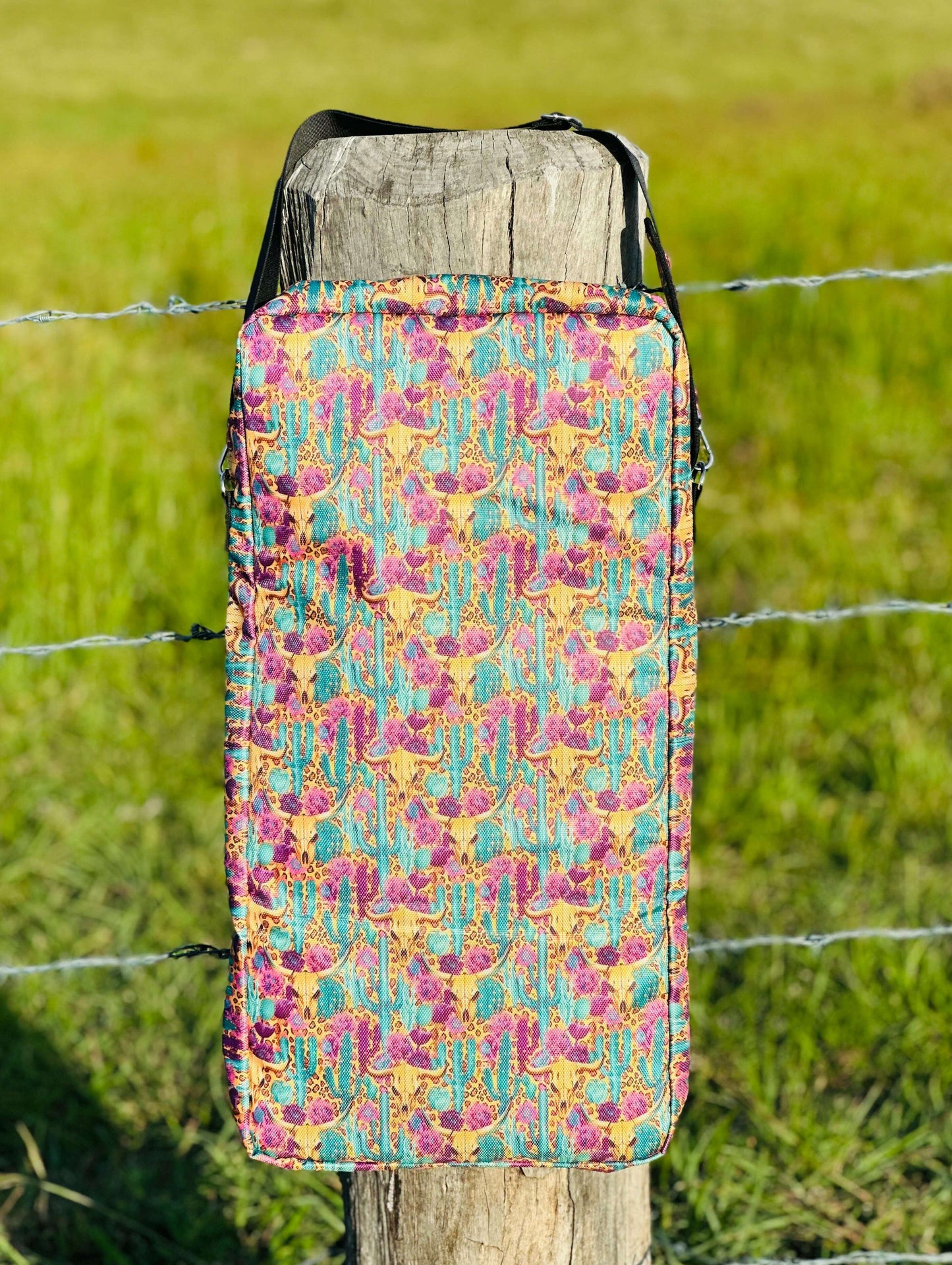 dustybutts-hanging-tack-bag-saguaro-bags-totes-dustybutts-australia--35159660