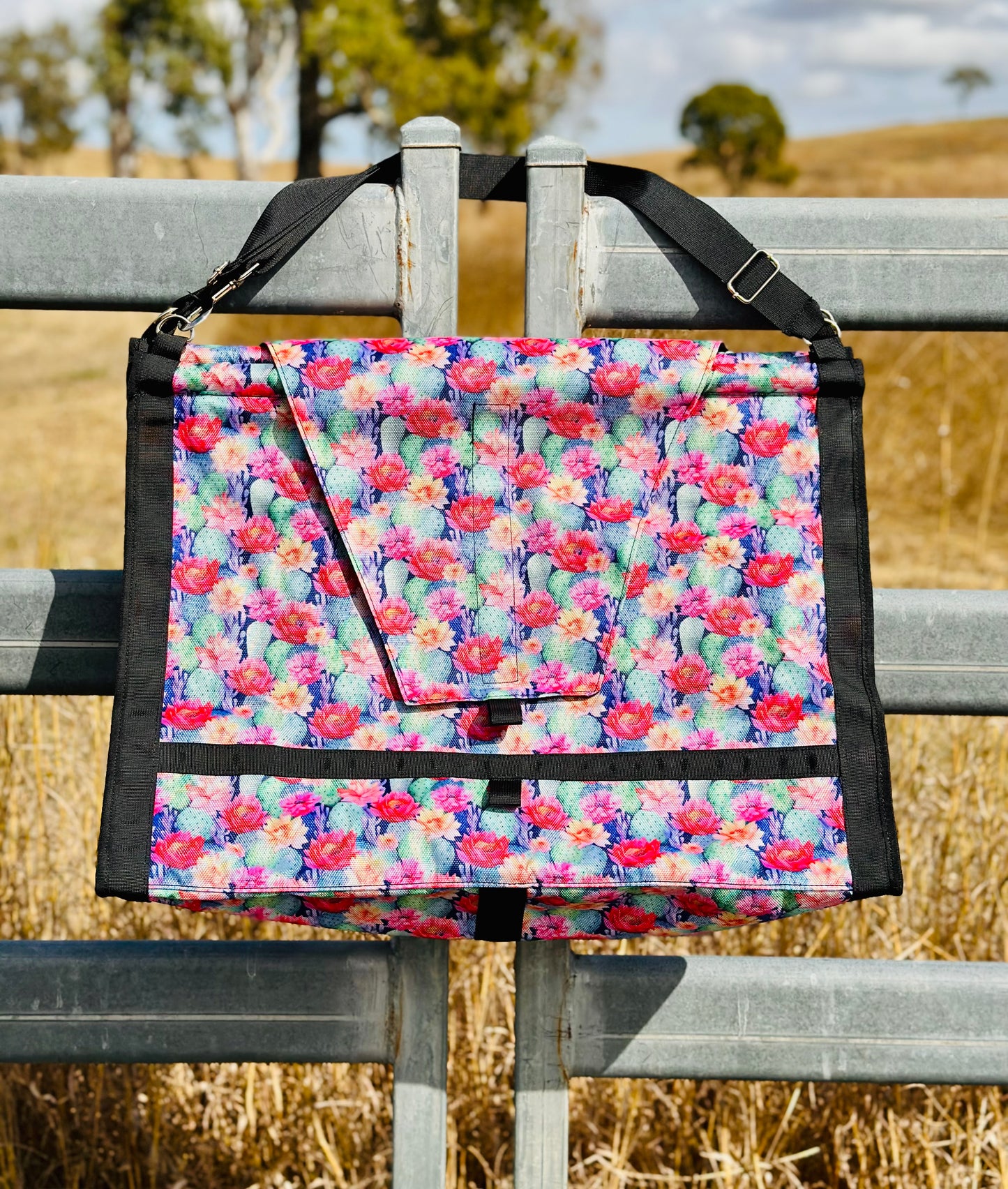 Introductory Price // Dustybutts Top Load Hay Bag- Cactus Bliss