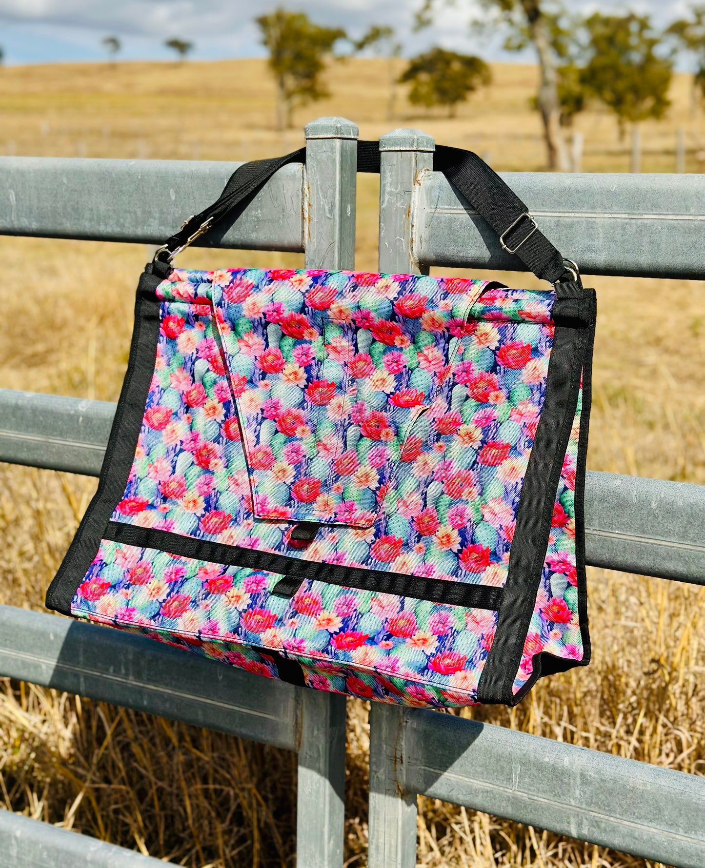 Introductory Price // Dustybutts Top Load Hay Bag- Cactus Bliss