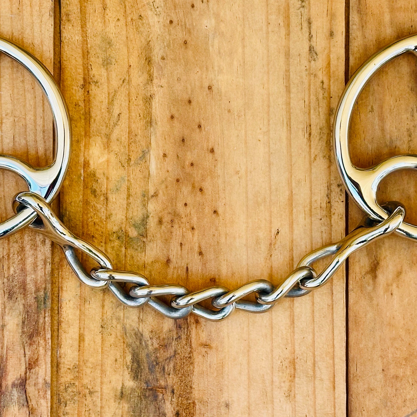 Dustybutts ‘Sota’ Locked Snaffle Bit