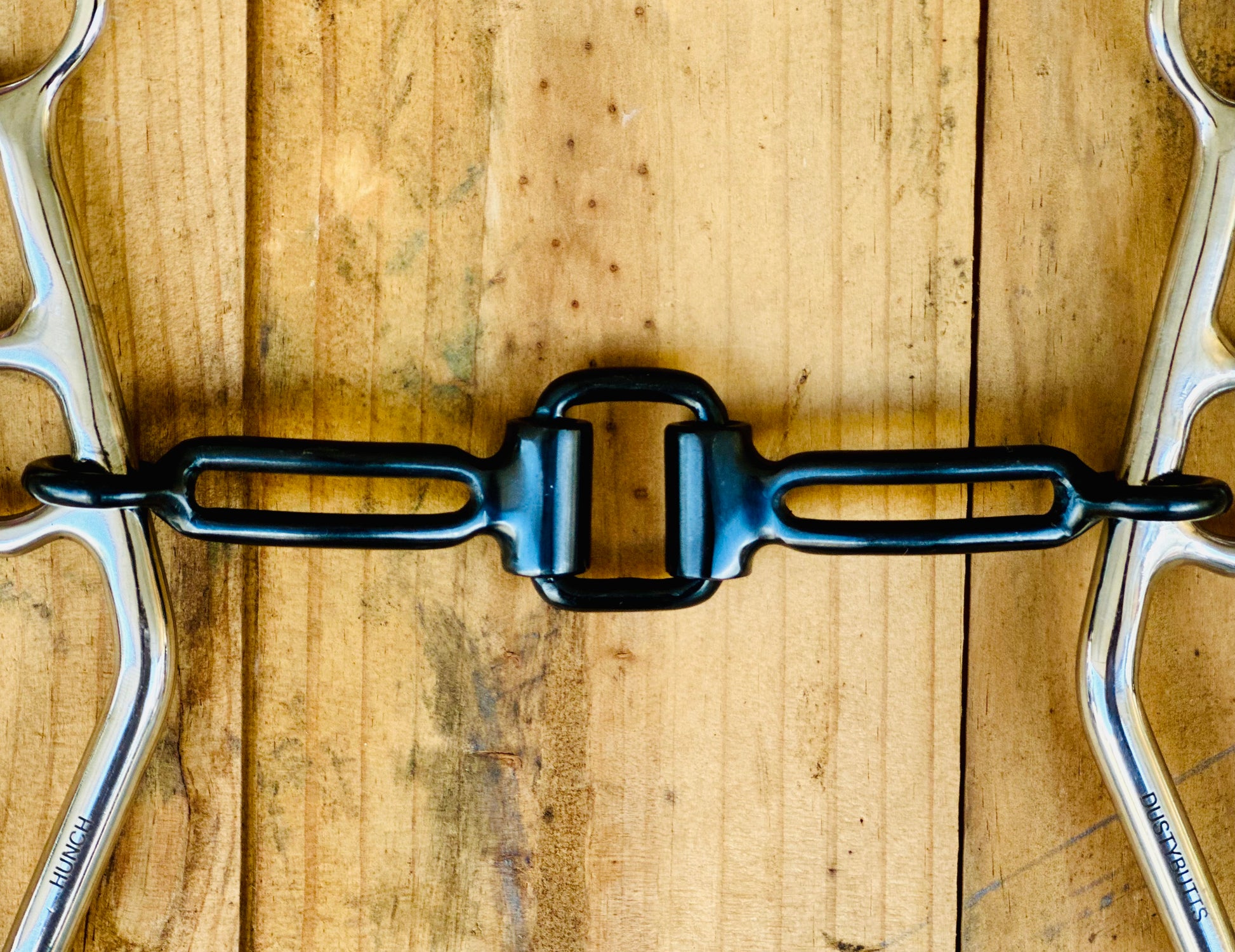 Dustybutts ‘Hunch’ Broken Bar Bit With Square Centre - Dustybutts Australia