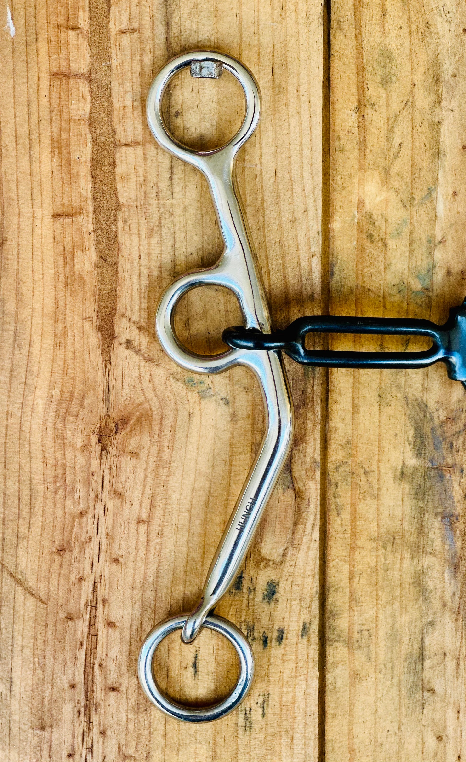 Dustybutts ‘Hunch’ Broken Bar Bit With Square Centre - Dustybutts Australia
