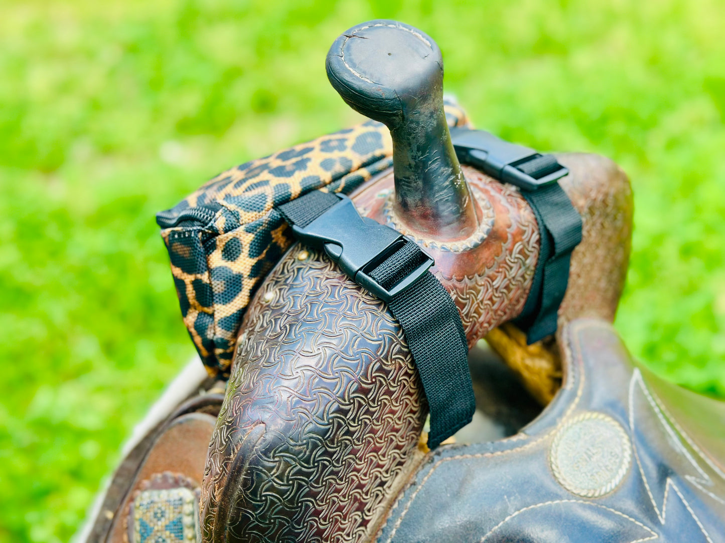 Introductory Price // Dustybutts Cowgirl Carryall - Leopard