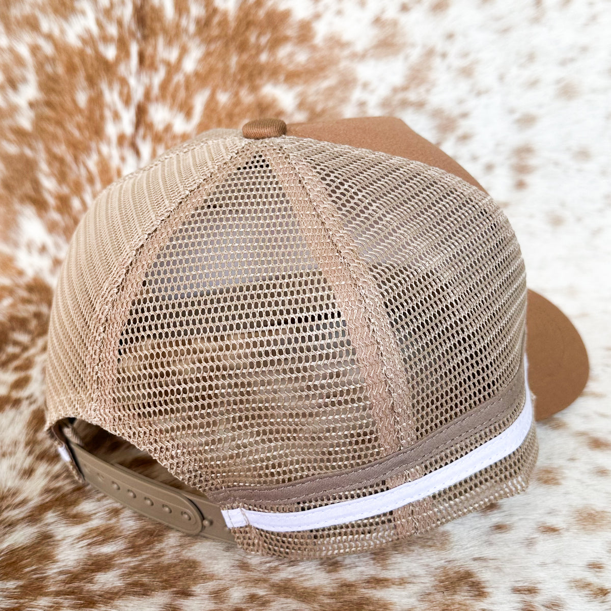Dustybutts Trucker Cap // Tan & Chocolate
