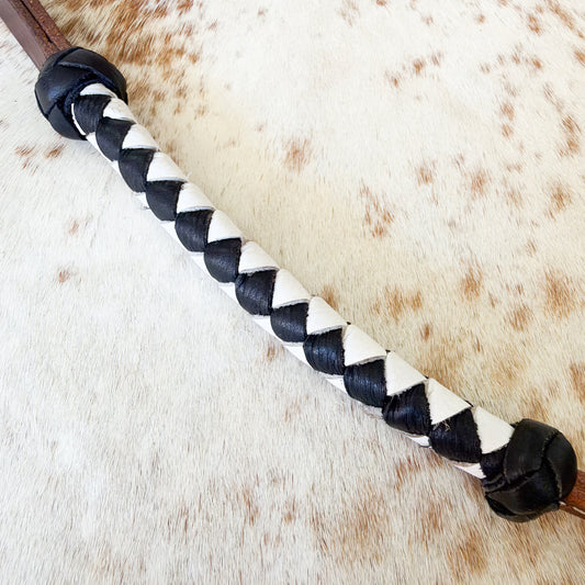 Dustybutts Rolled Harness Braided Leather Quirt / White & Black