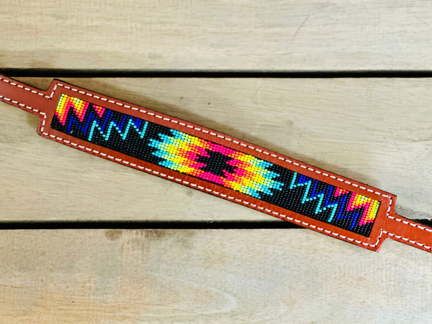Medium Leather Wither Strap With Beaded Rainbow Pattern Inlay - Dustybutts Australia
