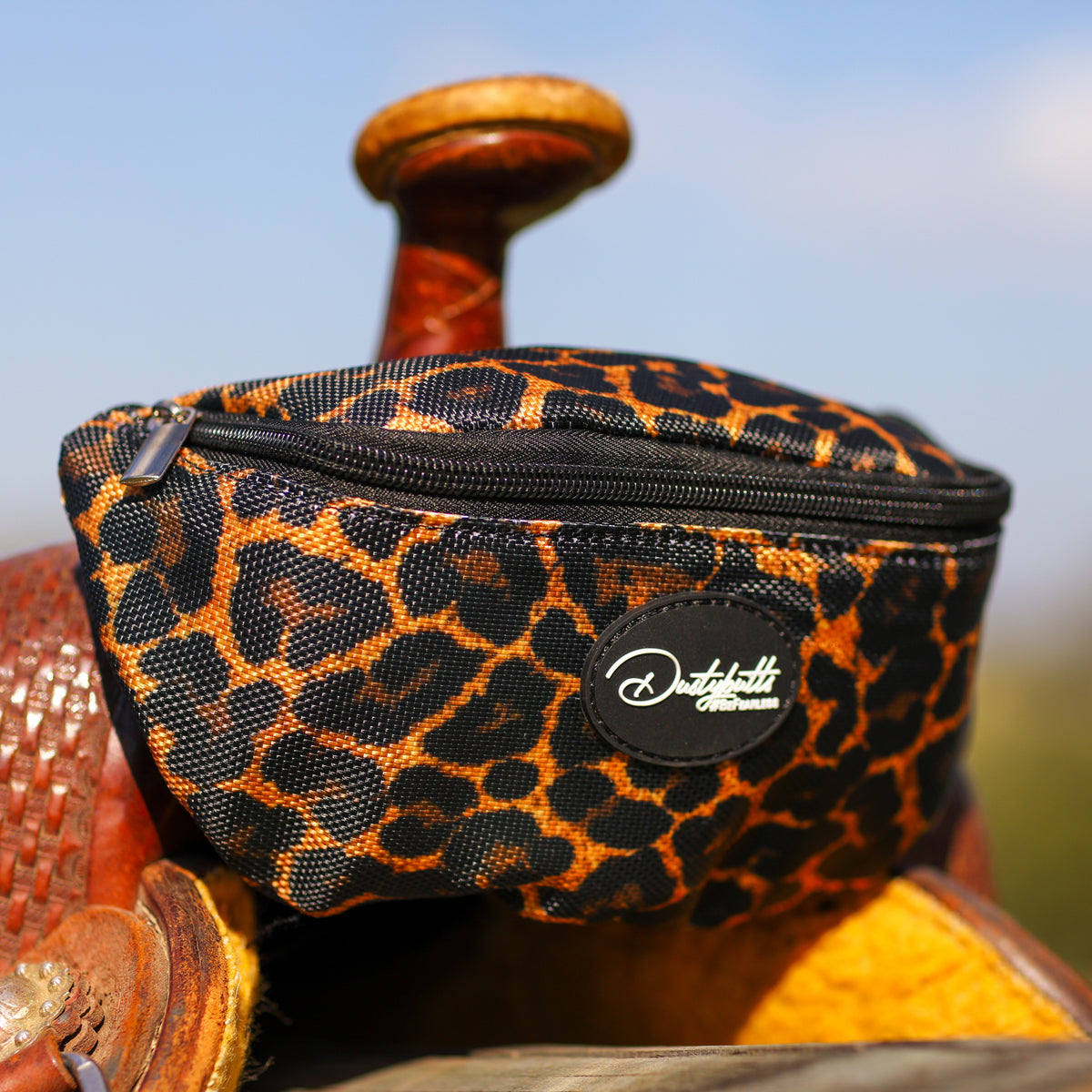 Dustybutts Cowgirl Carryall - Leopard