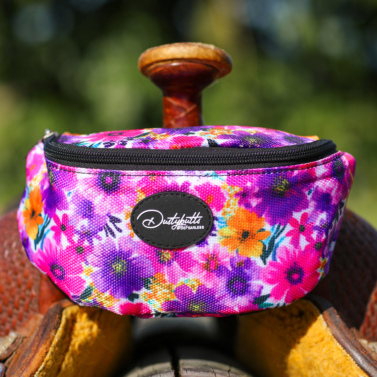 Dustybutts Cowgirl Carryall - Wildflower