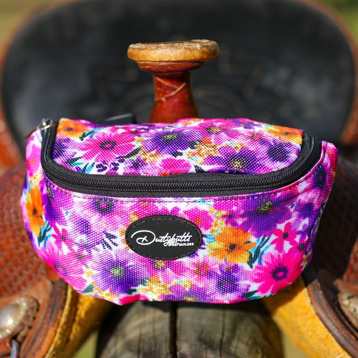 Dustybutts Cowgirl Carryall - Wildflower