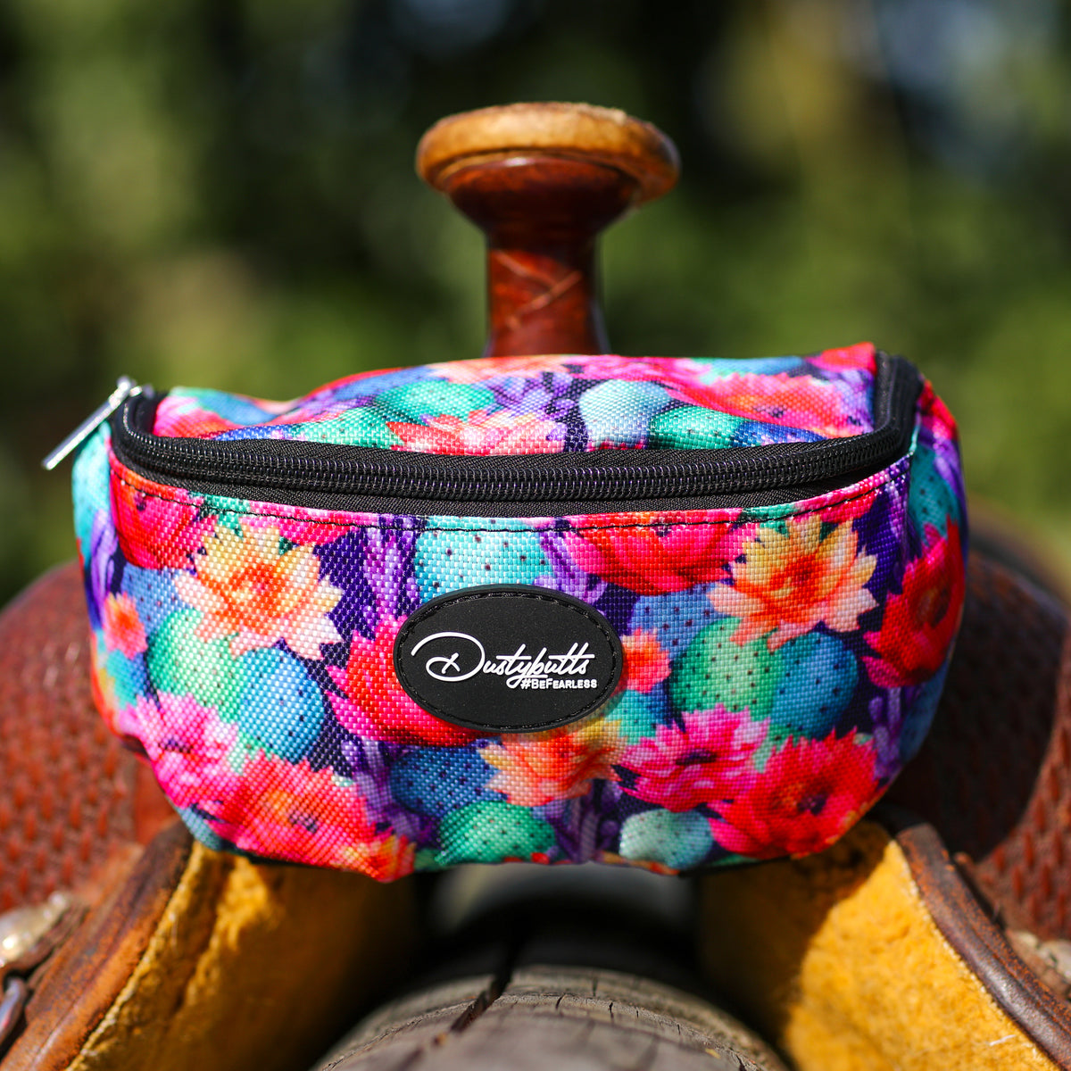 Dustybutts Cowgirl Carryall - Cactus Bliss