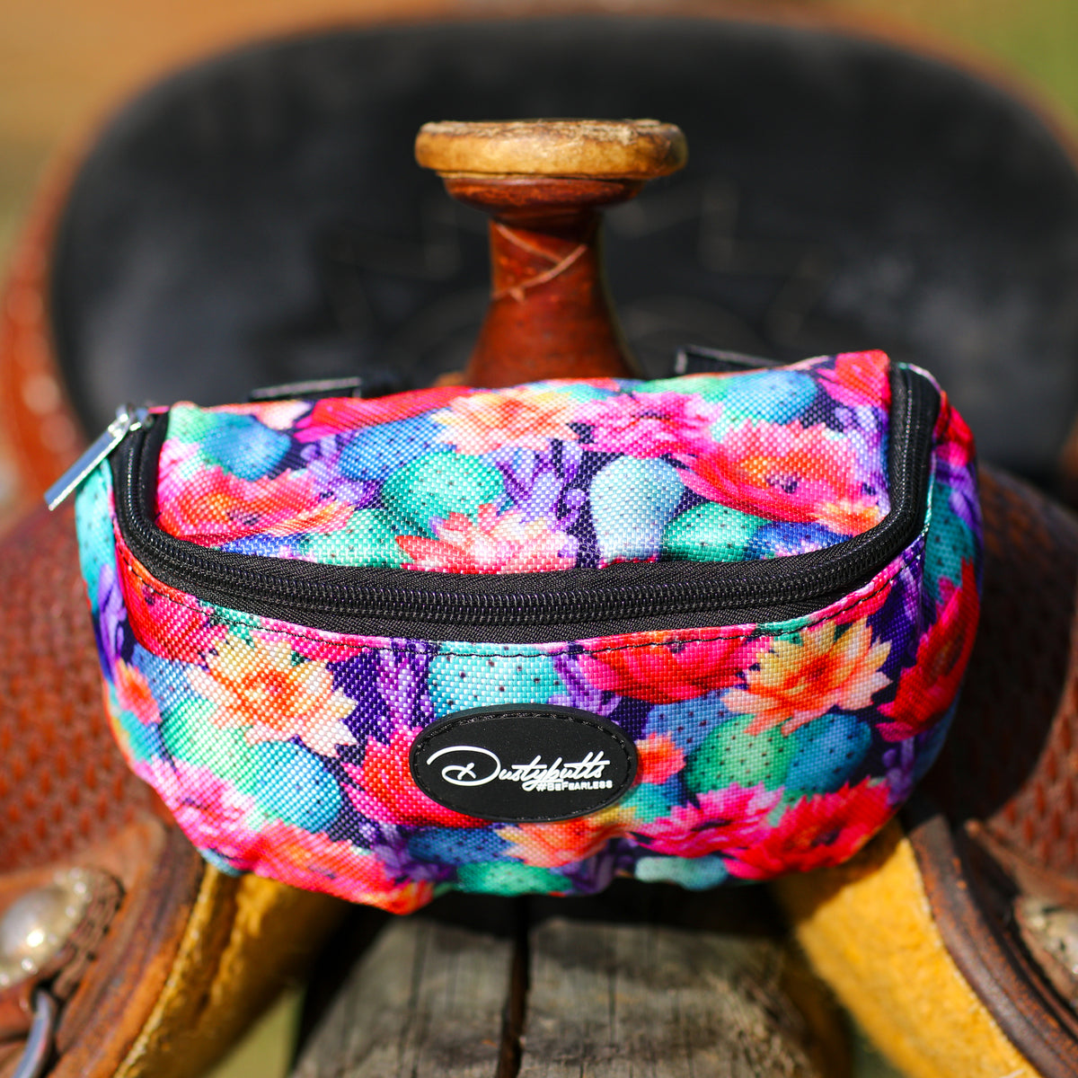 Dustybutts Cowgirl Carryall - Cactus Bliss