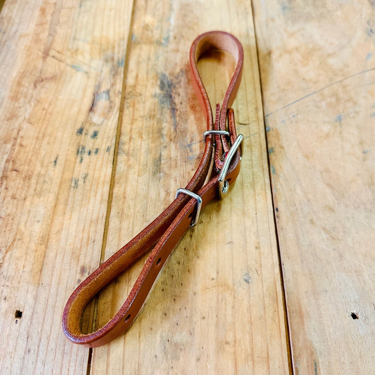 Oiled Leather Curb Strap // Medium Oil