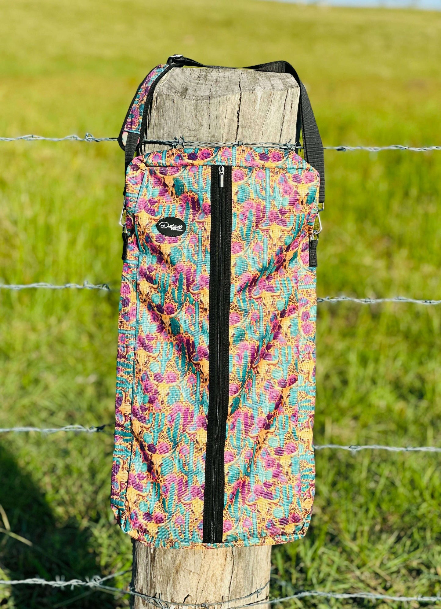 dustybutts-hanging-tack-bag-saguaro-bags-totes-dustybutts-australia--35159644