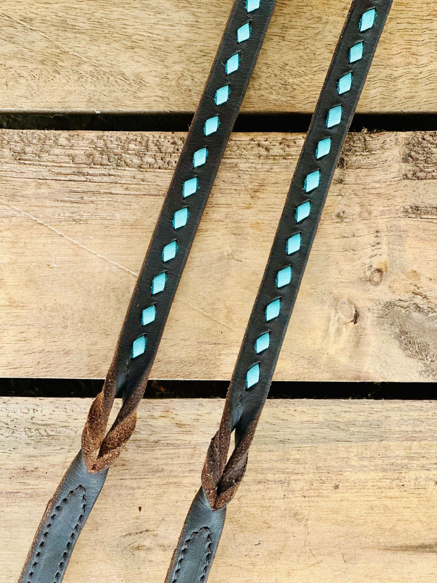 dustybutts-harness-leather-buckstitch-and-bloodknot-barrel-racing-reins---turquoise-reins---dustybutts-australia-35929673