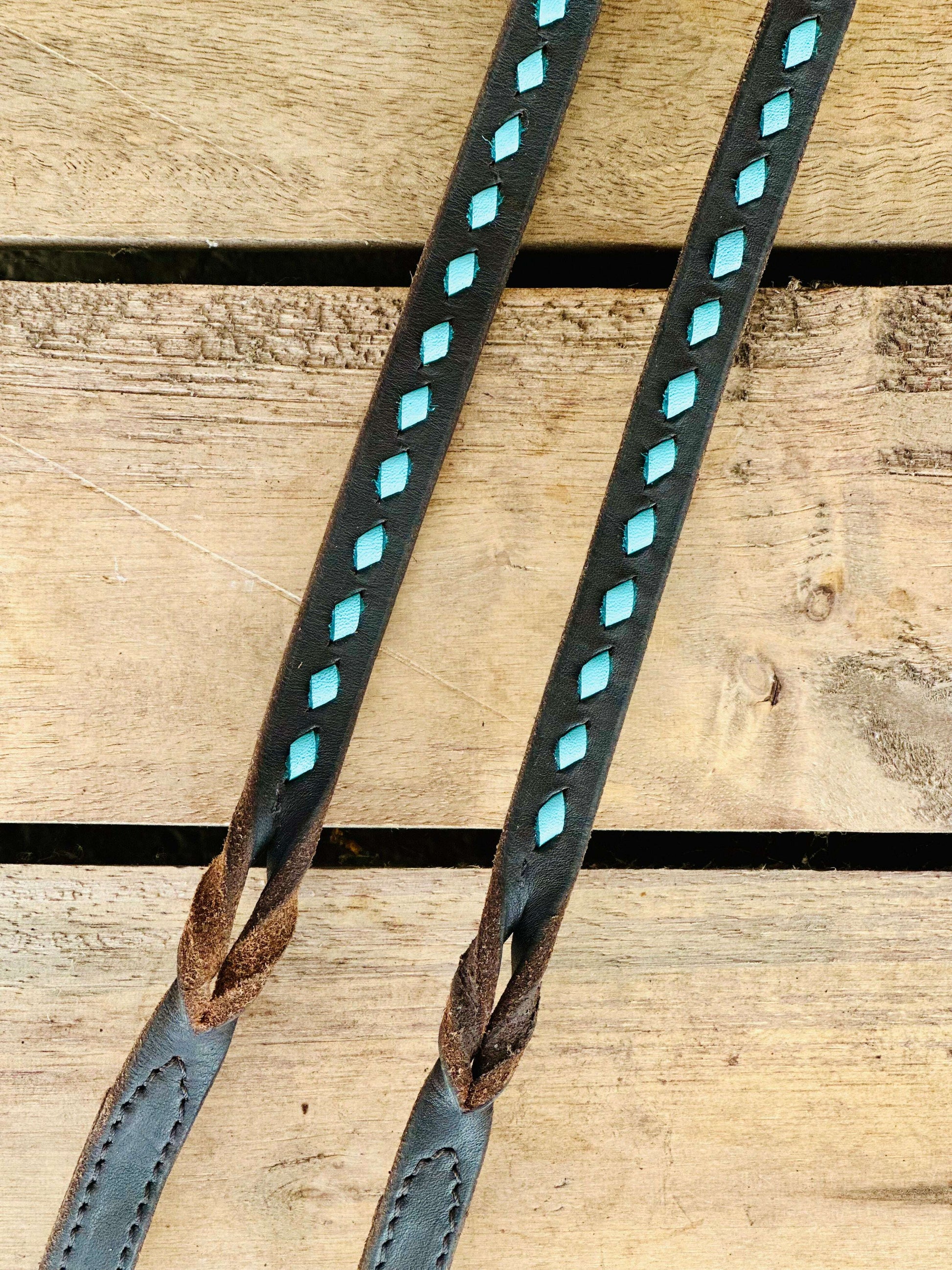 dustybutts-harness-leather-buckstitch-and-bloodknot-barrel-racing-reins---turquoise-reins---dustybutts-australia-35929673