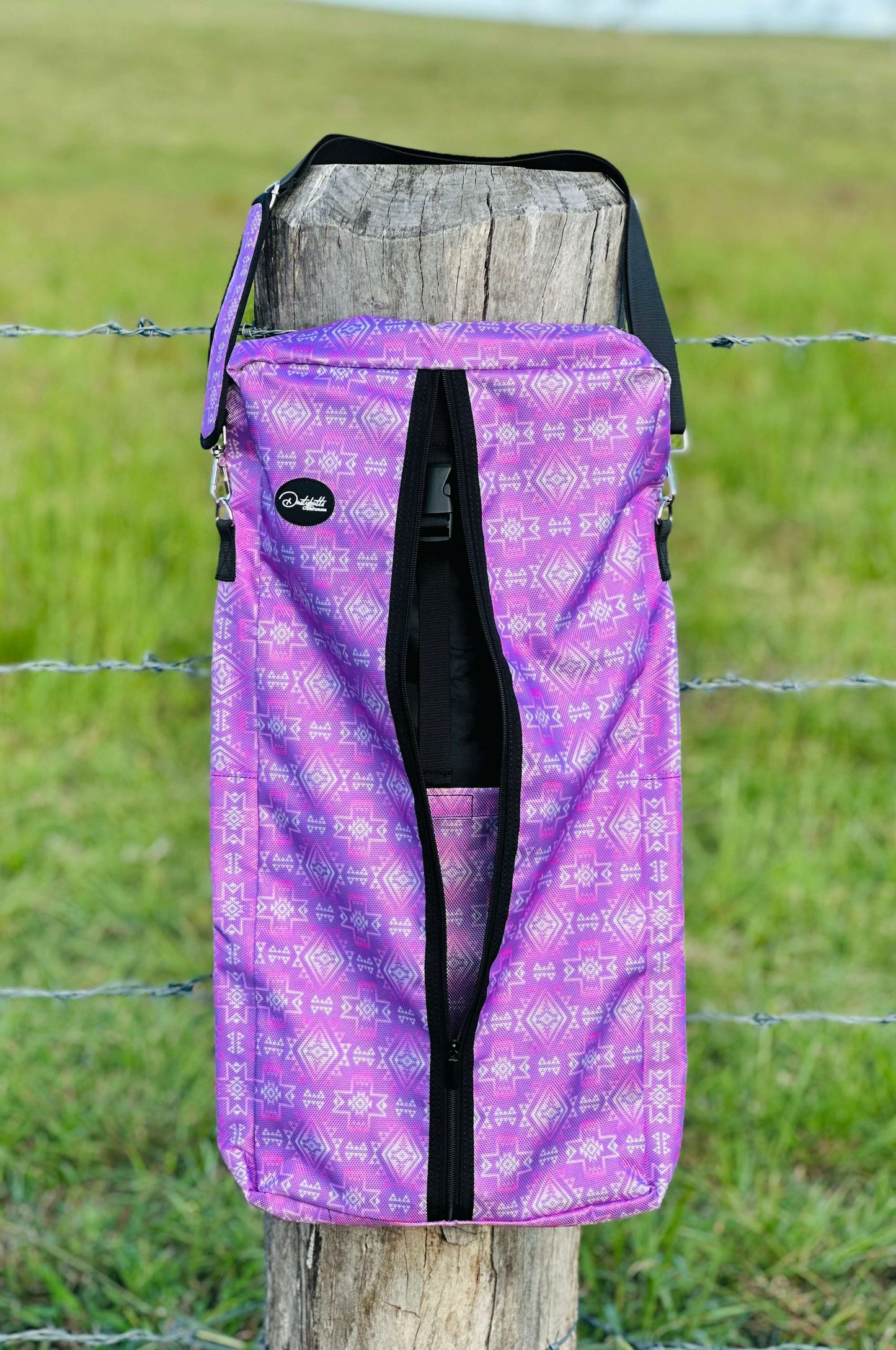 dustybutts-hanging-tack-bag-cheyenne-bags-totes-dustybutts-australia--35159578