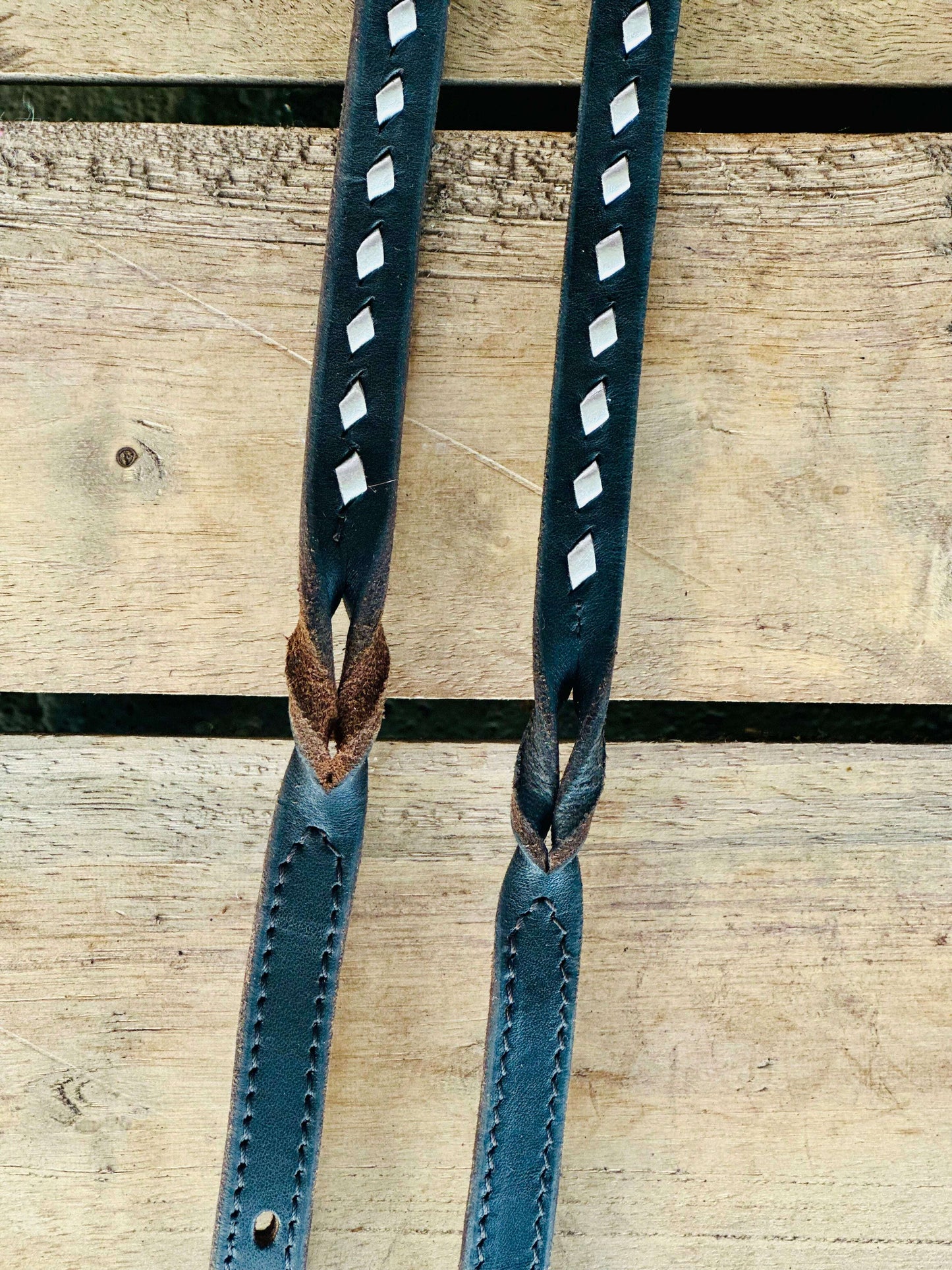 dustybutts-harness-leather-buckstitch-and-bloodknot-barrel-racing-reins---metallic-silver-reins---dustybutts-australia-35929661
