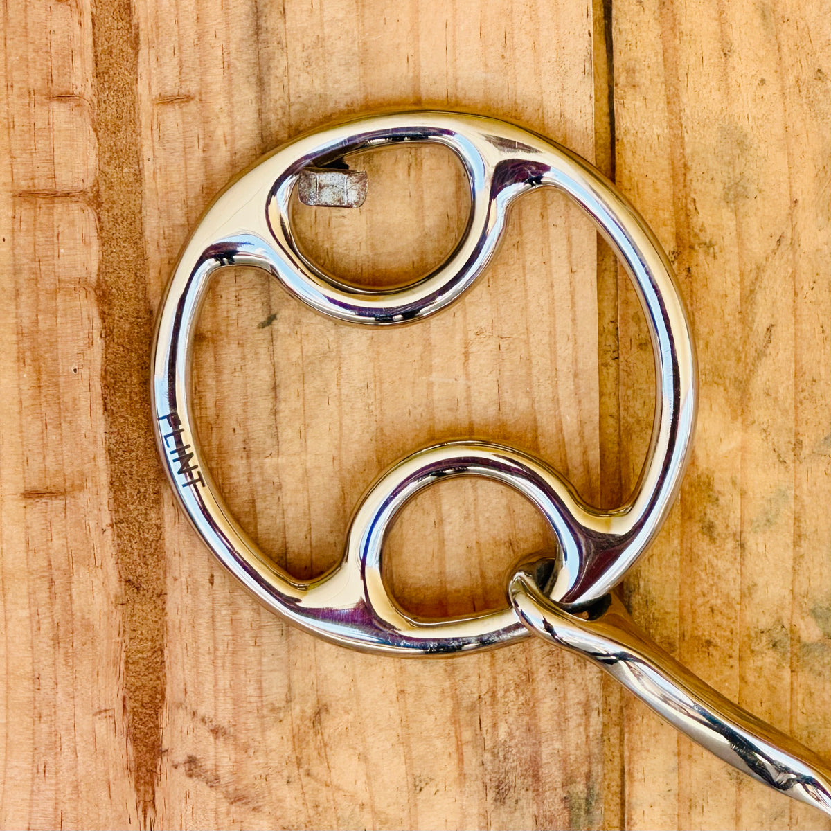 Dustybutts ‘Flint’ Locked Snaffle Bit