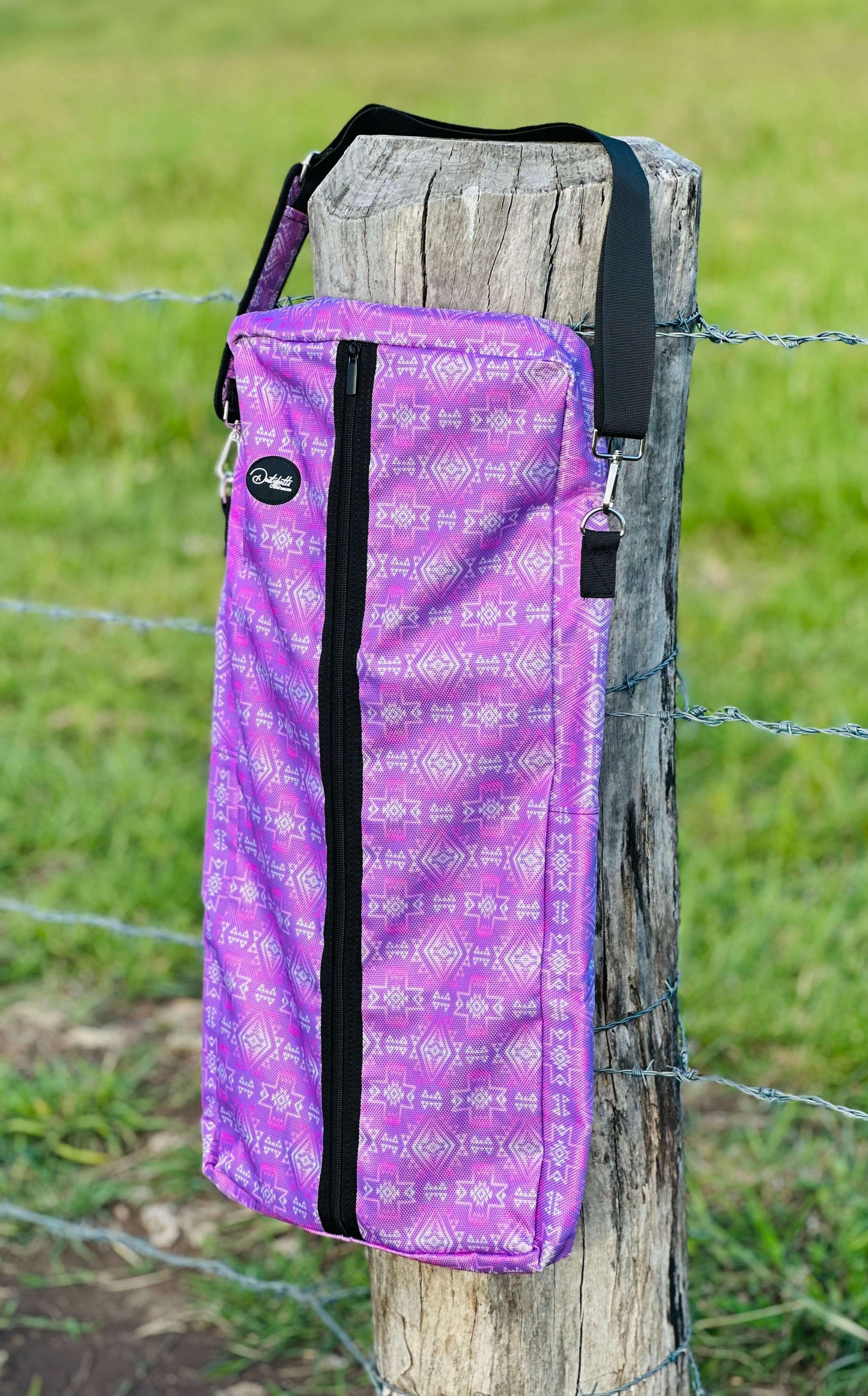 dustybutts-hanging-tack-bag-cheyenne-bags-totes-dustybutts-australia--35159570