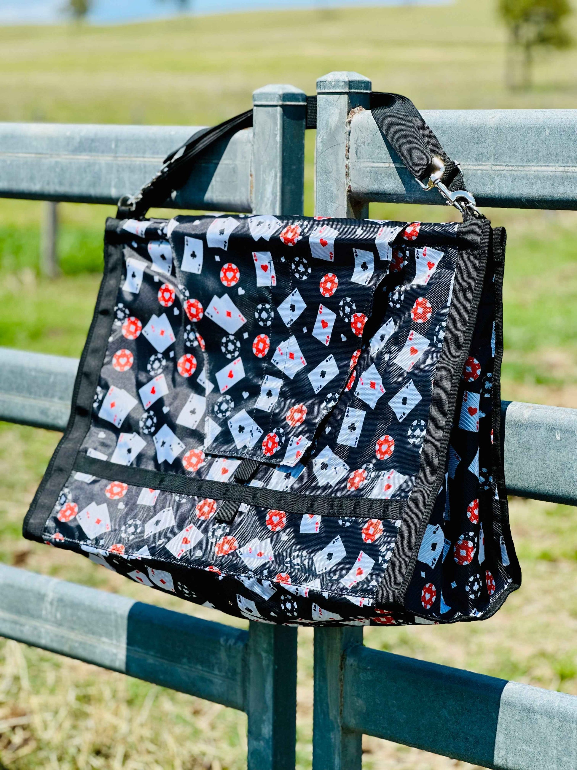 Dustybutts Top Load Hay Bag- Maverick