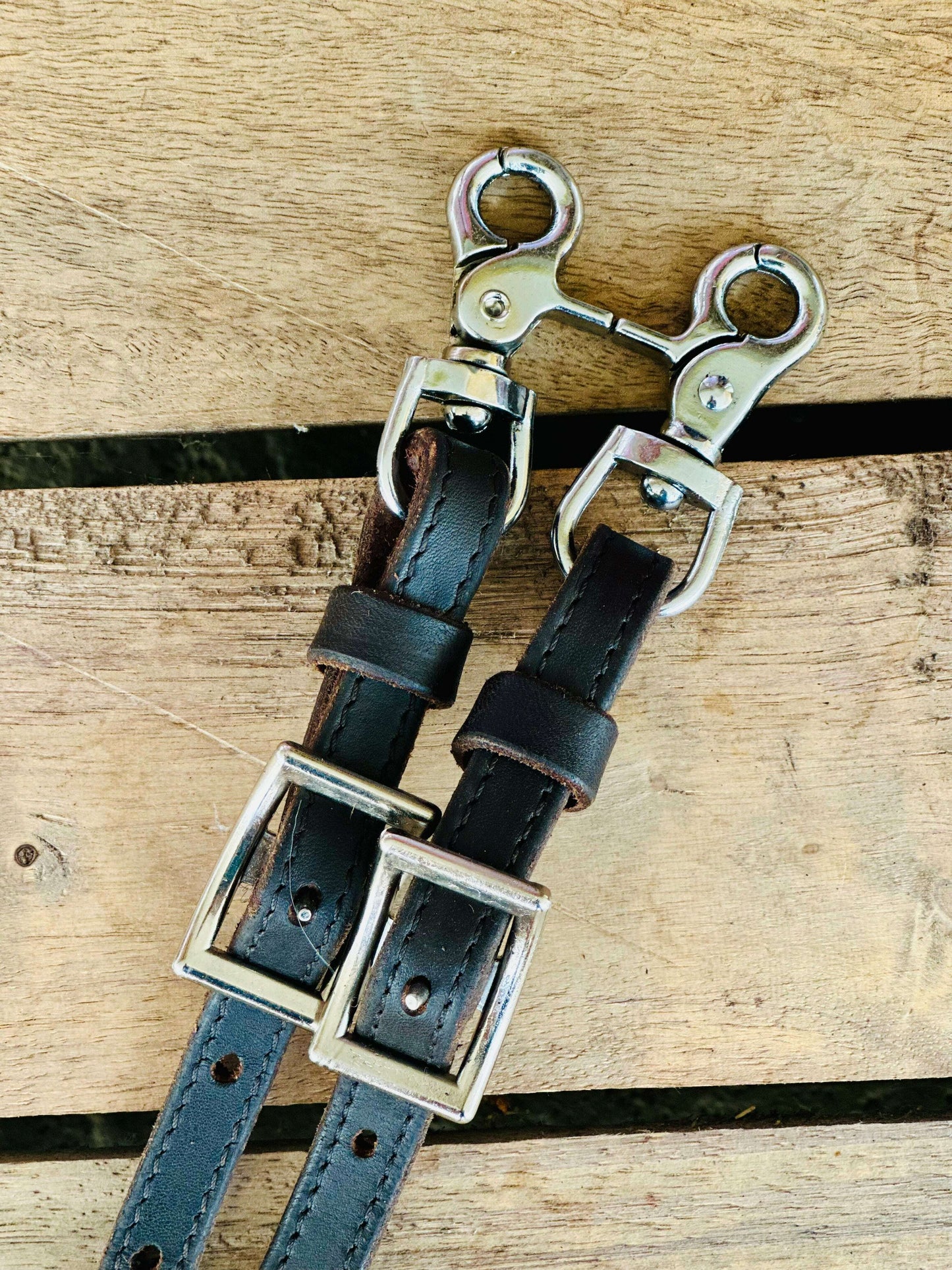 dustybutts-harness-leather-buckstitch-and-bloodknot-barrel-racing-reins---purple-blue-reins---dustybutts-australia-35929670