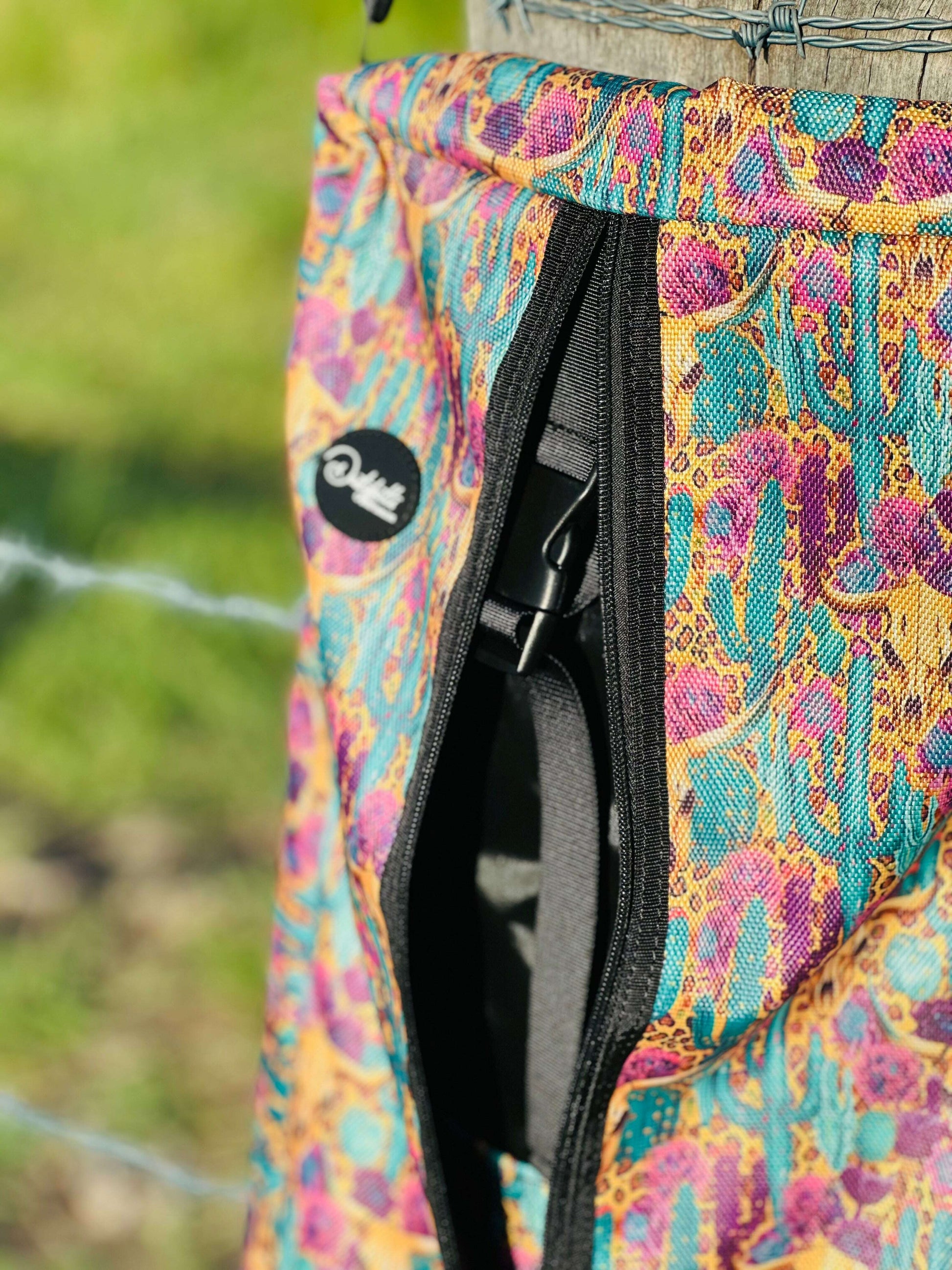 dustybutts-hanging-tack-bag-saguaro-bags-totes-dustybutts-australia--35159653