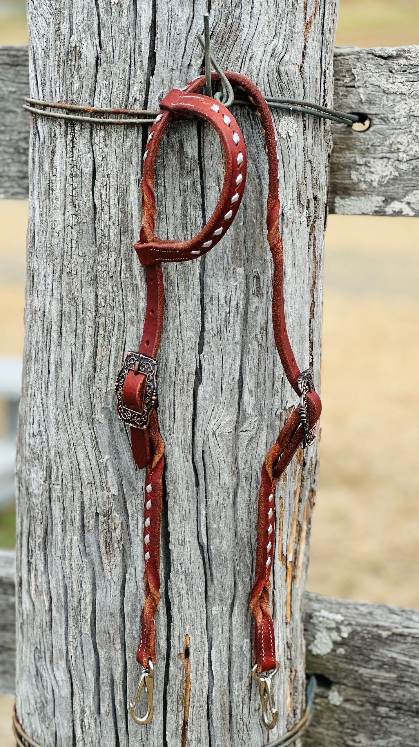 Harness Leather Buckstitch And Bloodknot One Eared Bridle - Metallic Silver