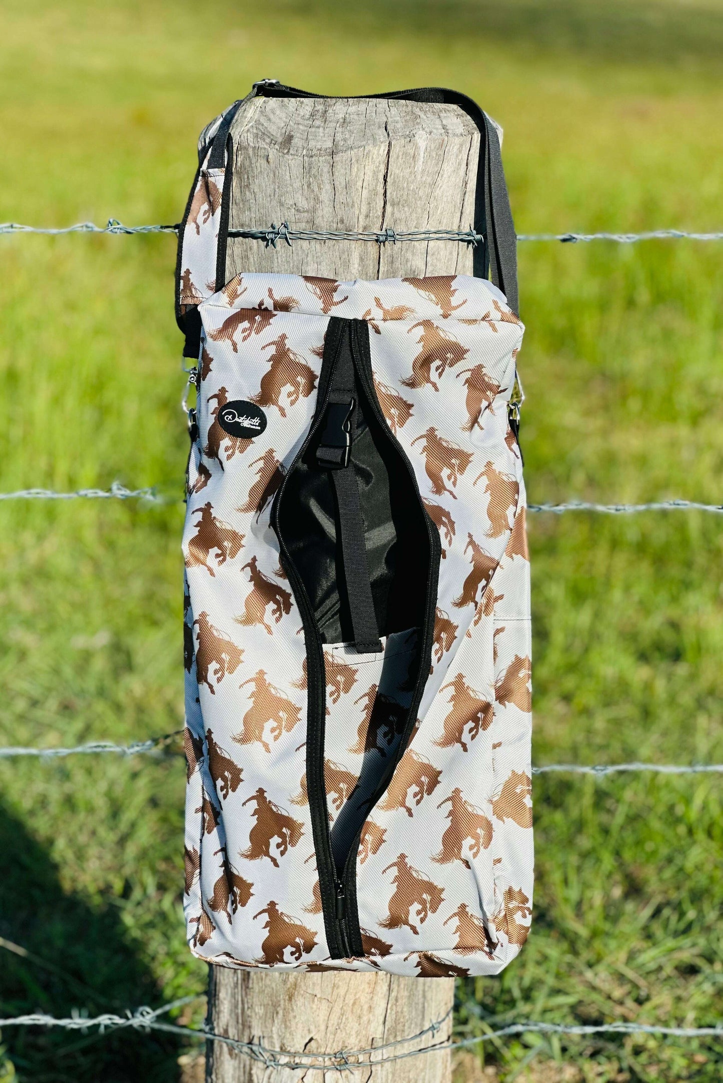 dustybutts-hanging-tack-bag-let-er-buck-bags-totes-dustybutts-australia--35159616