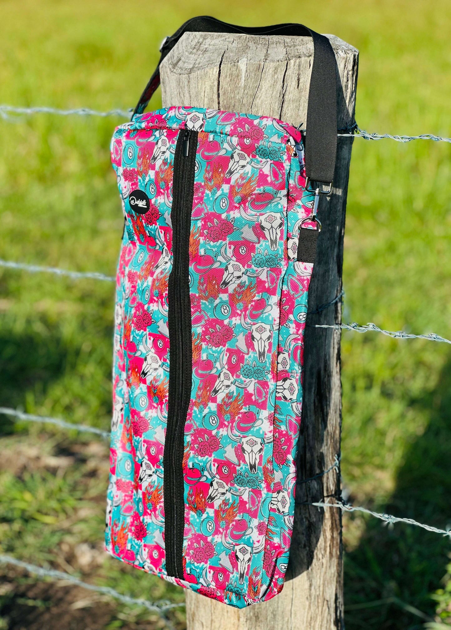 dustybutts-hanging-tack-bag-neon-rodeo-bags-totes-dustybutts-australia--35159628