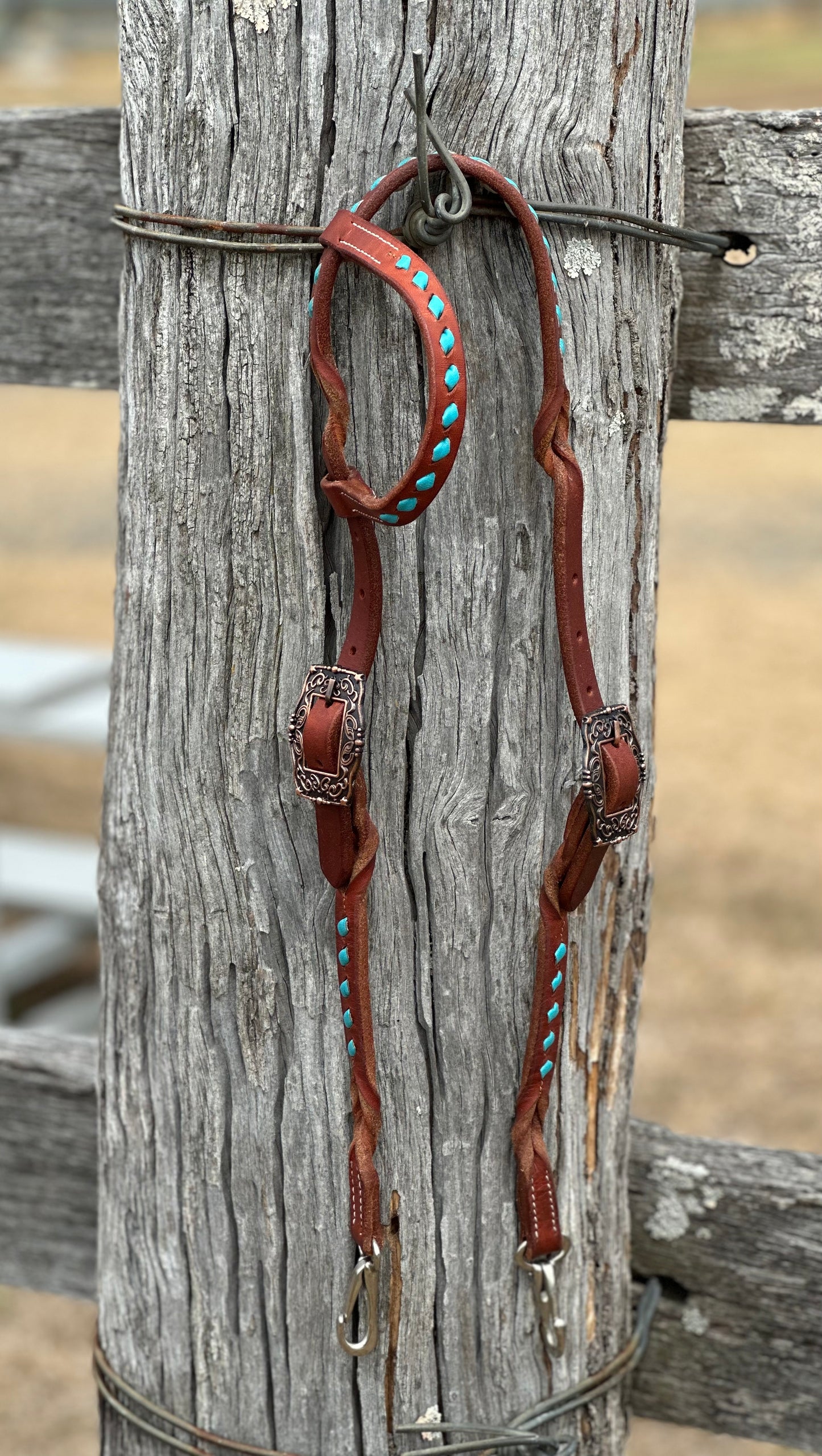 Harness Leather Buckstitch And Bloodknot One Eared Bridle - Turquoise
