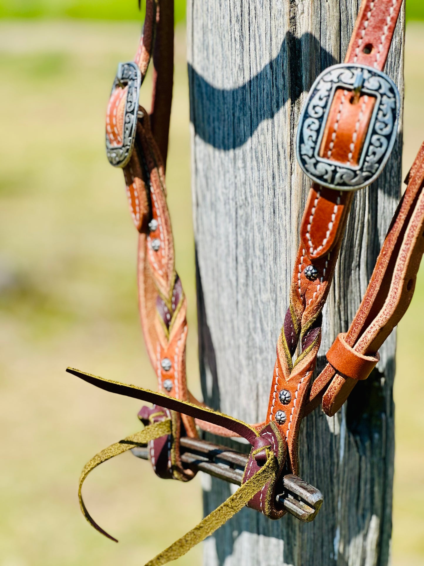 Dustybutts Bloodknot Harness Leather Bridle With Sunspot Studs