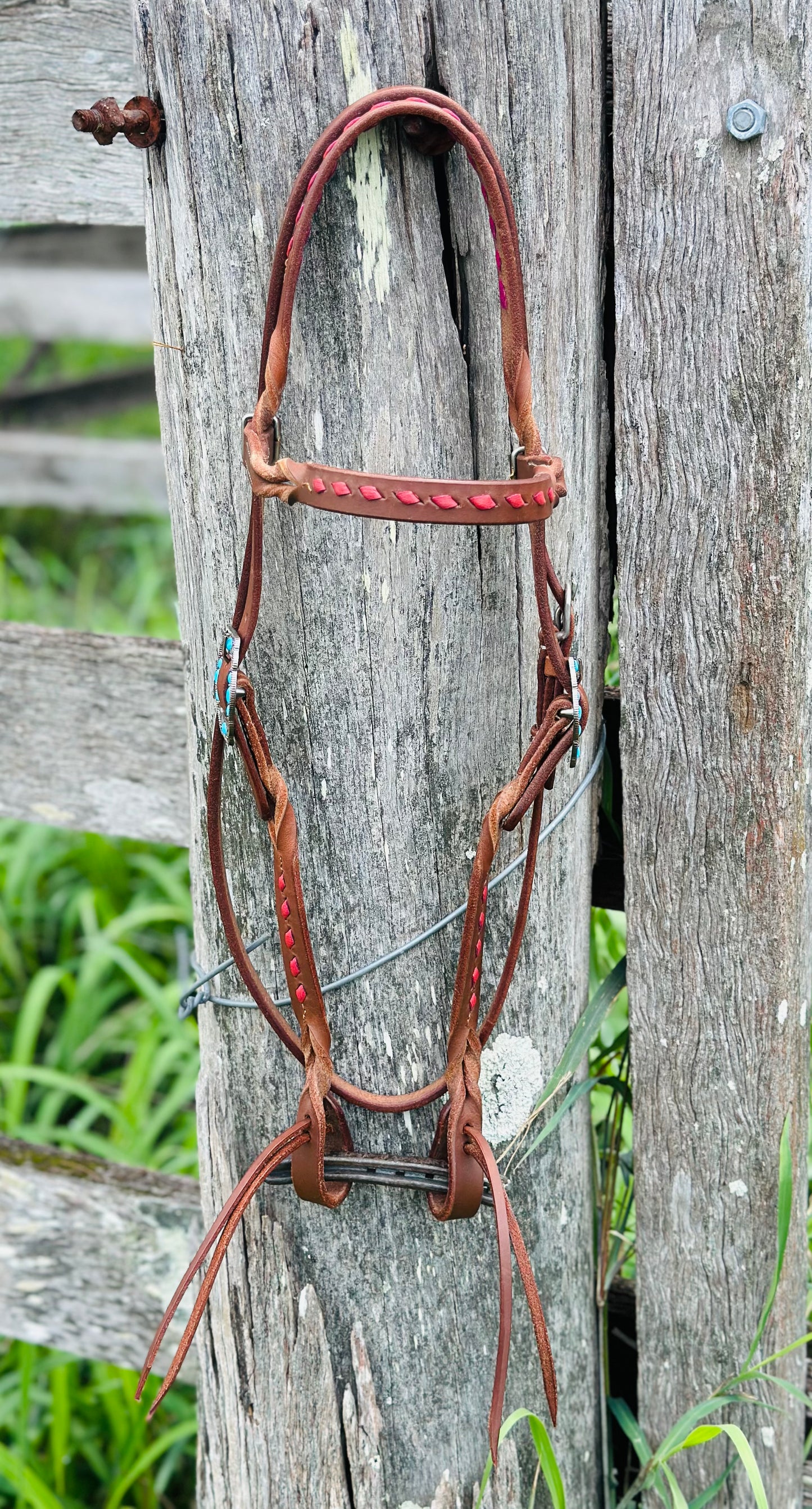 Dustybutts Harness Leather Buckstitch And Bloodknot Browband Bridle - Red