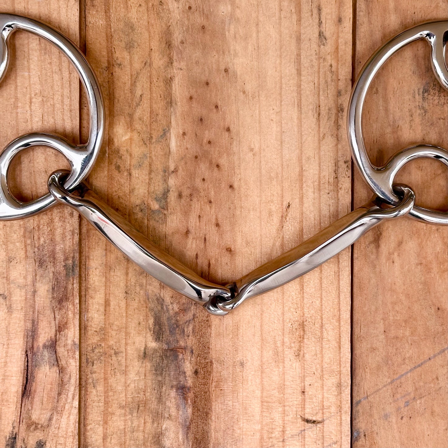 Dustybutts ‘Nav’ Locked Snaffle Bit - 8mm