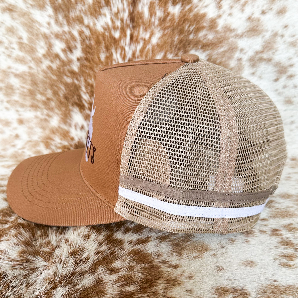 Dustybutts Trucker Cap // Tan & Chocolate