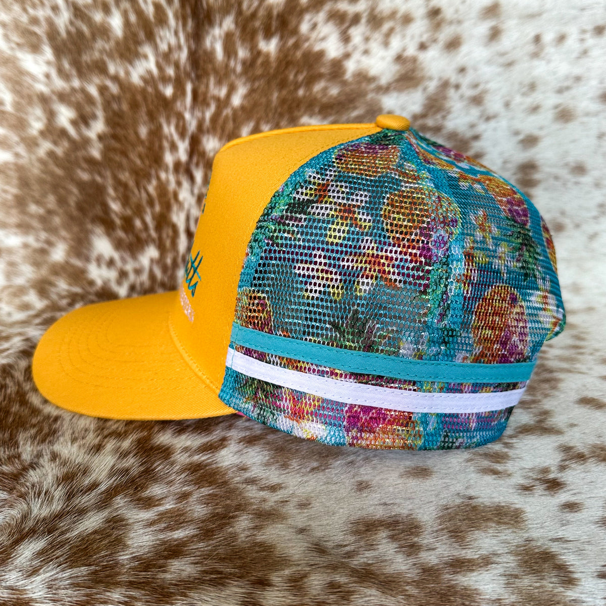 Dustybutts Trucker Cap // Hawaiian
