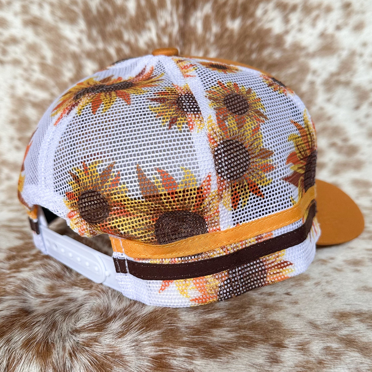 Dustybutts Trucker Cap // Sunflower