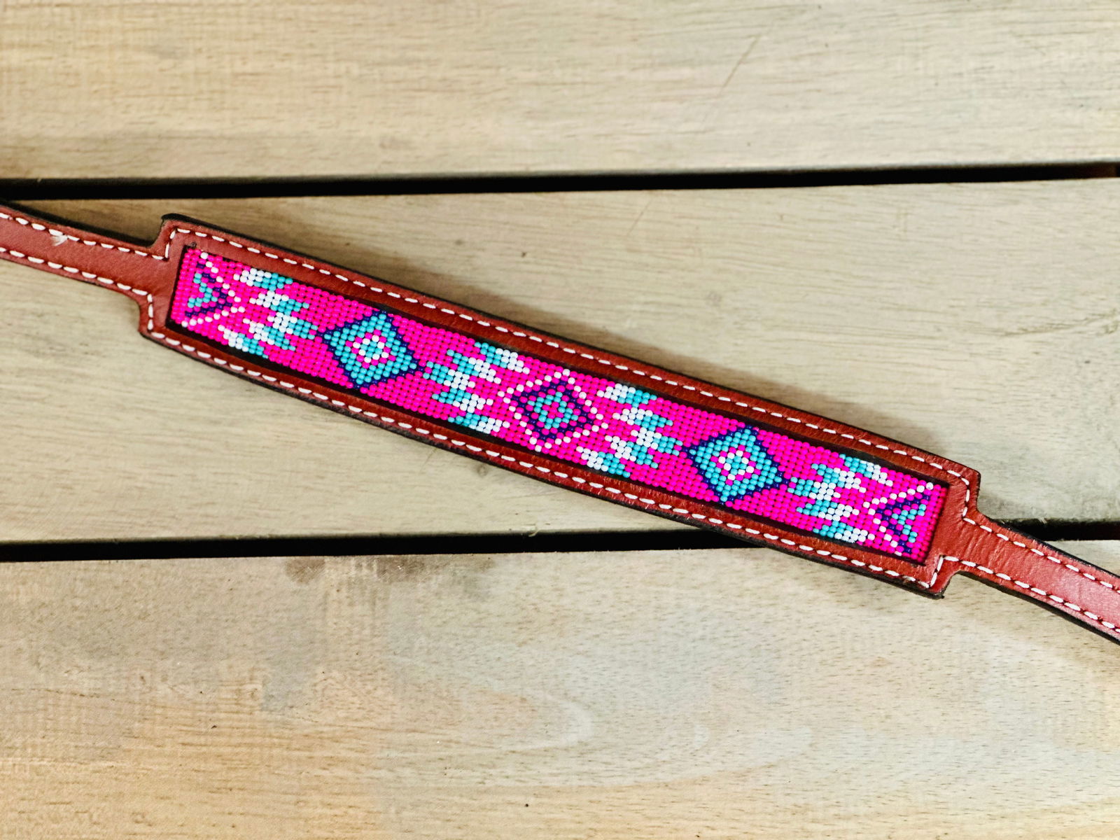 Medium Leather Wither Strap With Pink Beaded Navajo Inlay - Dustybutts Australia