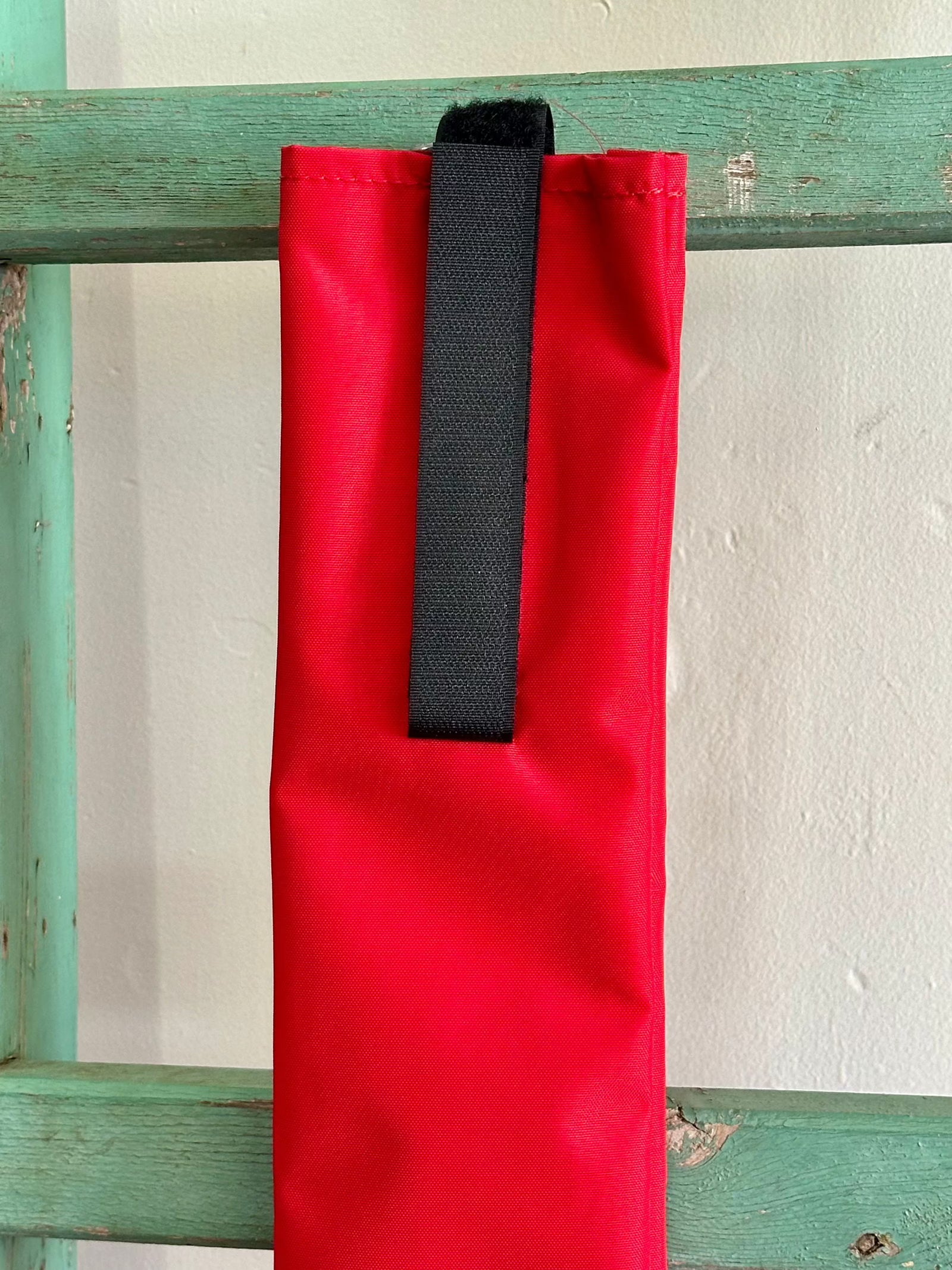 Red Tail Bag With Blue Whippers // Regular - Dustybutts Australia